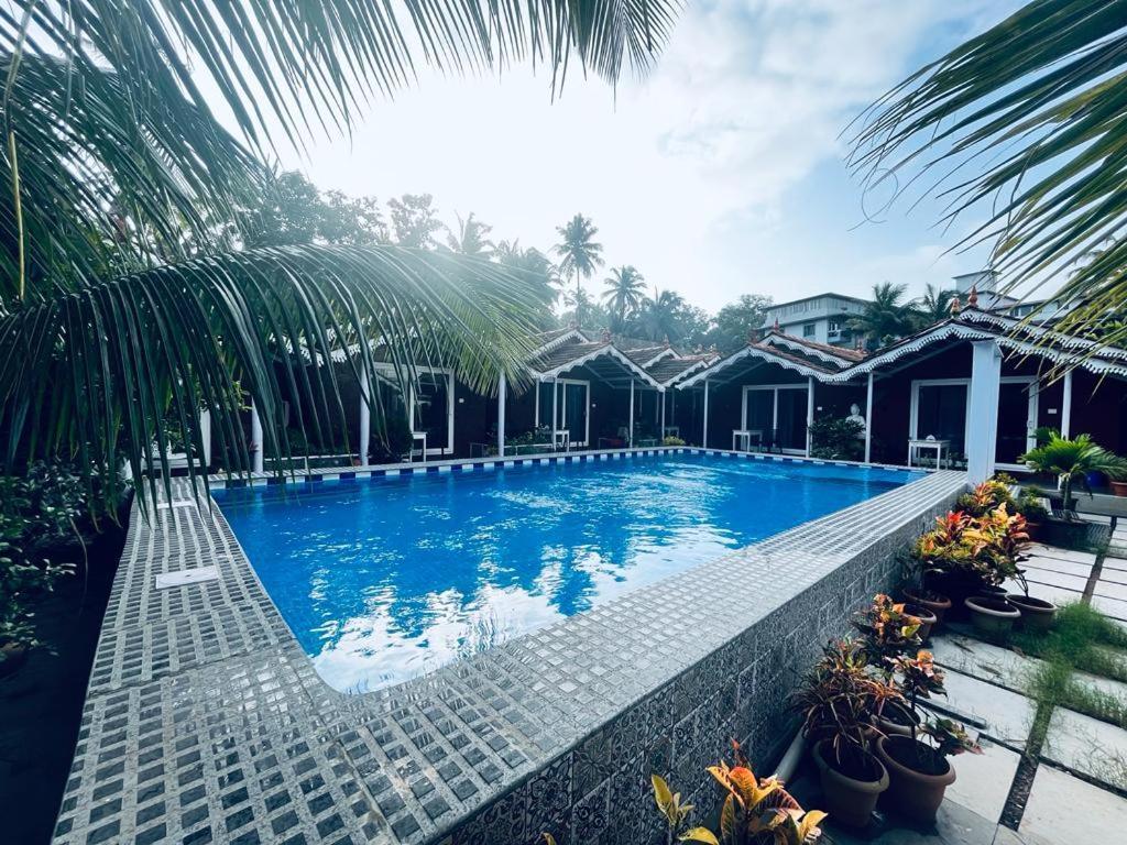 Hotel The Golden Inn -- Studio Rooms -Special For Families, Corporate, Groups, Couples GOA ภายนอก รูปภาพ